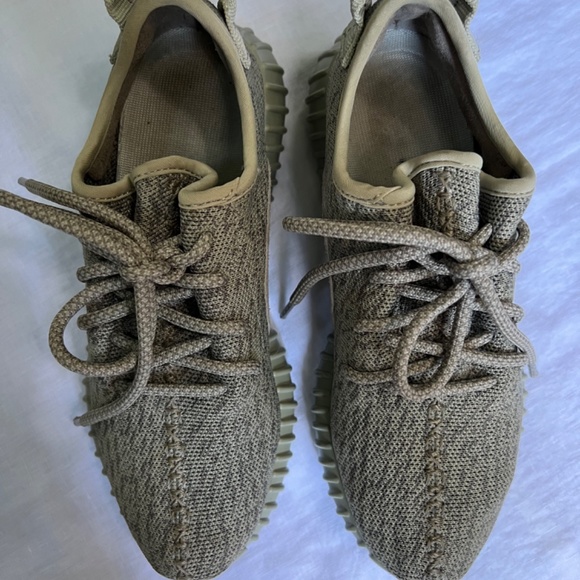 Yeezy x adidas Boost 350 Moonrock Sneakers - Picture 2 of 5